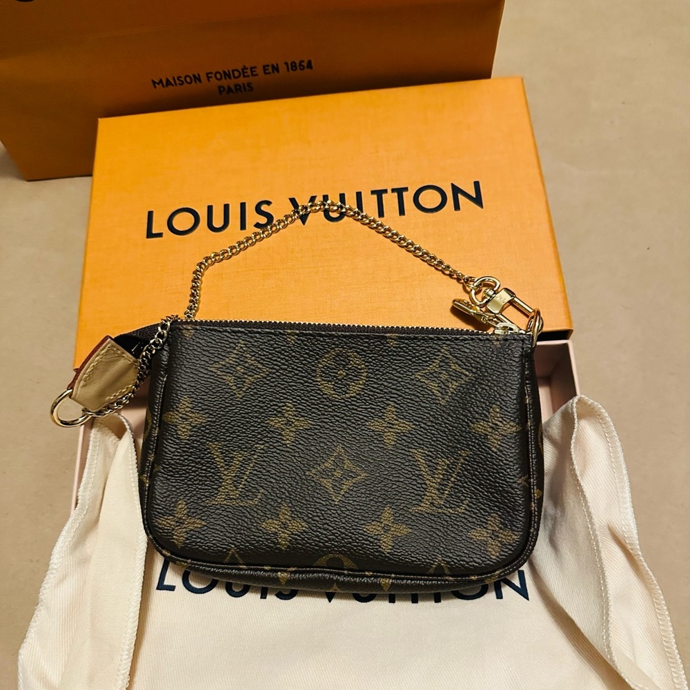 Louis Vuitton Monogram Black and Brown Wristlet - Pochette
